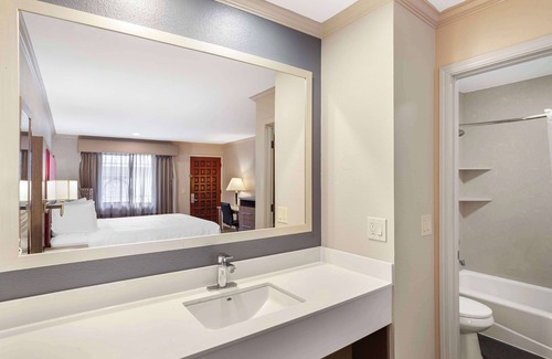 Westside Santa Cruz Hotel | Best Western Inn
