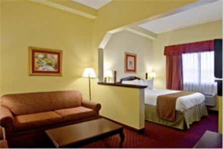Knoxville Hotel | Best Western Knoxville Suites - Downtown