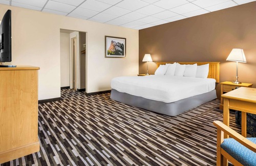 Chamberlain Hotel | Best Western Lee's Motor Inn
