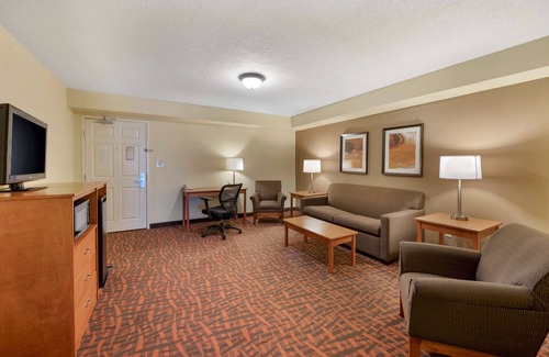 Jeffersontown Hotel | Best Western Louisville East Inn & Suites