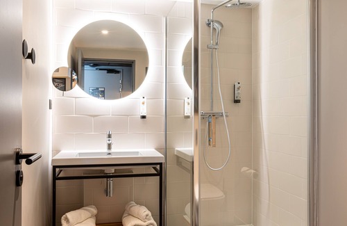 Asnieres-sur-Seine Hotel | Best Western M-Treize Paris Asnieres