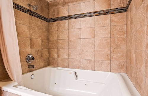 Branson Theater District Hotel | Best Western Music Capital Inn