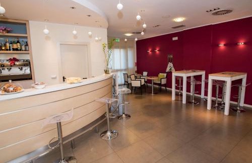 Ferrara Hotel | Best Western Palace Inn Hotel