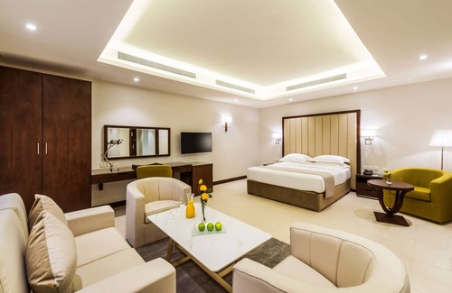 Gurayat Hotel | Best Western Plus Al Qurayyat City Center
