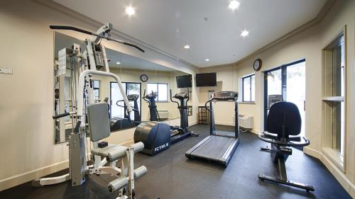 Westside Santa Cruz Hotel | Best Western Plus All Suites Inn