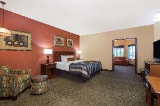 Appleton Hotel | Best Western Plus Appleton Airport Mall Hotel