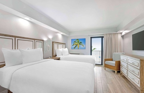 Fort Myers Beach Hotel | Best Western Plus Beach Resort