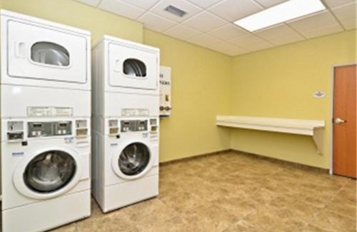 Brunswick Hotel | Best Western Plus Brunswick Inn & Suites