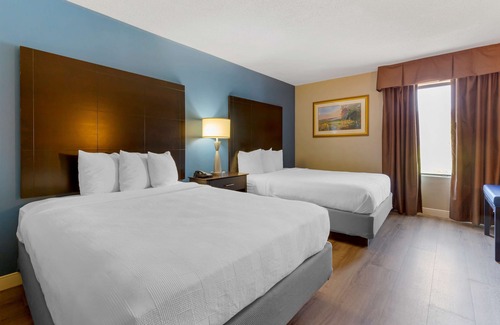 Southwest Raleigh Hotel | Best Western Plus Cary Inn - NC State