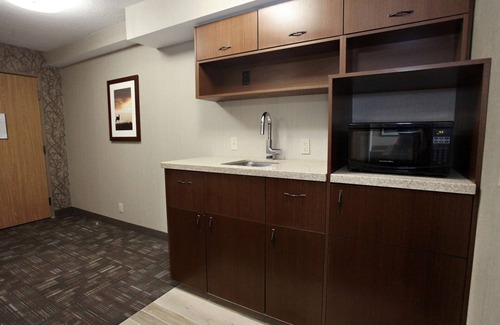 Idaho Falls Hotel | Best Western Plus Cottontree Inn