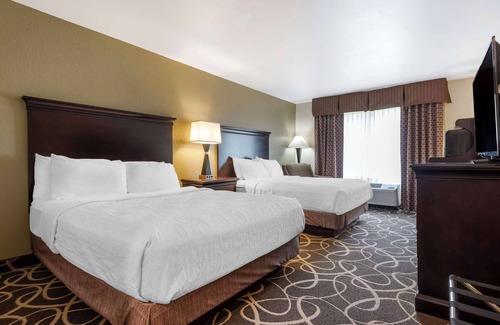Eau Claire Hotel | Best Western Plus Eau Claire Conference Center