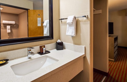 Northeast Heights Hotel | Best Western Plus Executive Suites