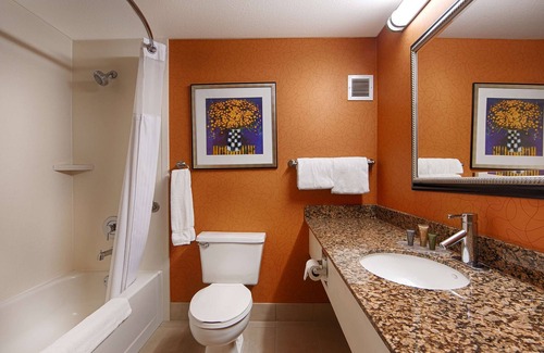 Roosevelt Hotel | Best Western Plus Fresno Airport Hotel