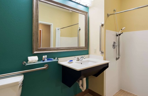 Enola Hotel | Best Western Plus Harrisburg Mechanicsburg