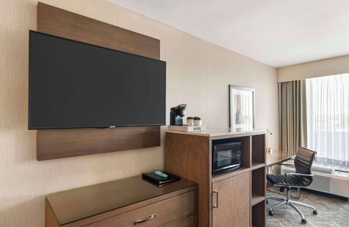 Kansas City Hotel | Best Western Plus Kansas City Sports Complex Hotel