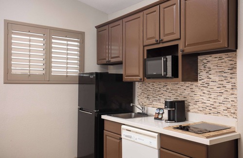 Kingman Hotel | Best Western Plus King's Inn & Suites