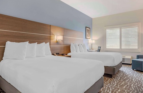 Lake Elsinore Hotel | Best Western Plus Lake Elsinore Inn & Suites