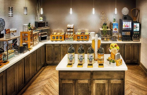 Lewisville Hotel | Best Western Plus Lewisville Flower Mound
