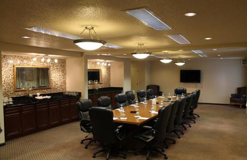 Milwaukee Hotel | Best Western Plus Milwaukee Airport Hotel & Conference Center
