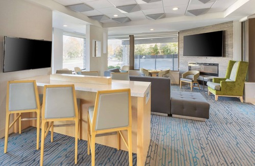 West Milwaukee Hotel | Best Western Plus Milwaukee West