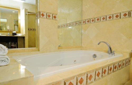 Central Beach Hotel | Best Western Plus Oceanside Inn