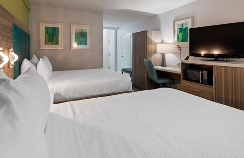 Central Beach Hotel | Best Western Plus Oceanside Inn