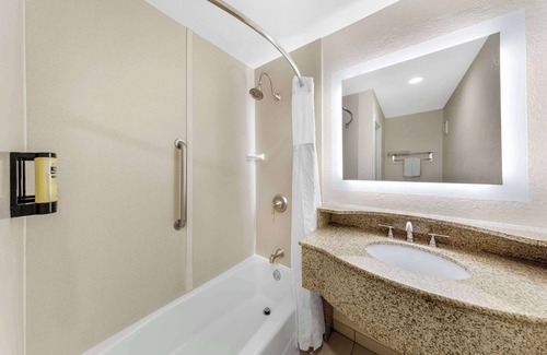 Ontario Hotel | Best Western Plus Ontario Airport & Convention Center