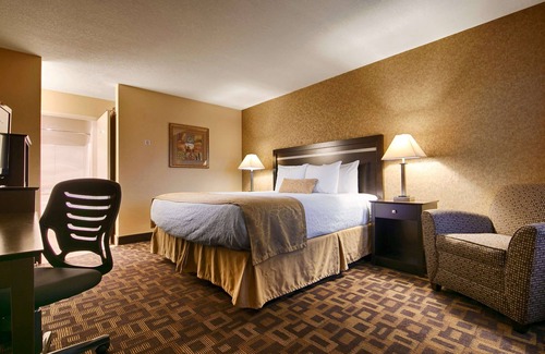Pleasanton Hotel | Best Western Plus Pleasanton Inn