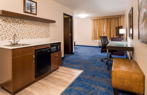 Parkrose Hotel | Best Western Plus Portland Airport Hotel & Suites