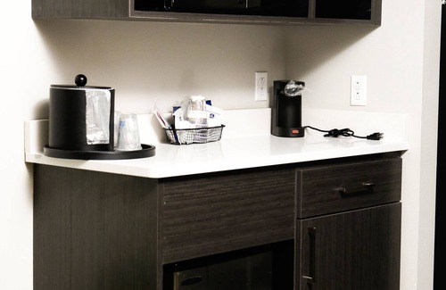 Lake Charles Hotel | Best Western Plus Prien Lake Hotel & Suites - Lake Charles