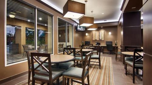 Galveston Hotel | Best Western Plus Seawall Inn & Suites by the Beach