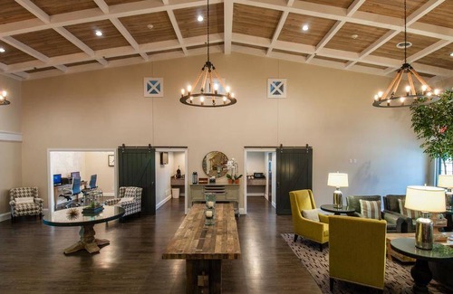 Ames Hotel | Best Western Plus University Park Inn & Suites