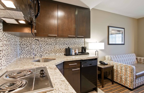 Woodstock Hotel | Best Western Plus Woodstock Inn & Suites