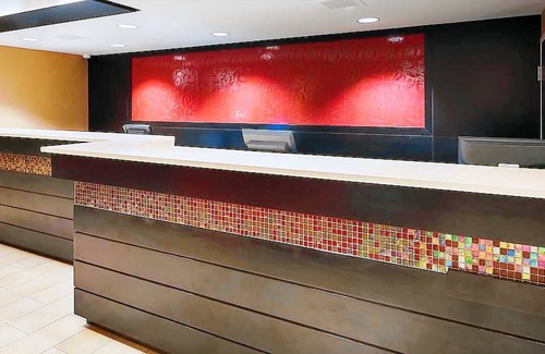 Burnsville Hotel | Best Western Premier Nicollet Inn