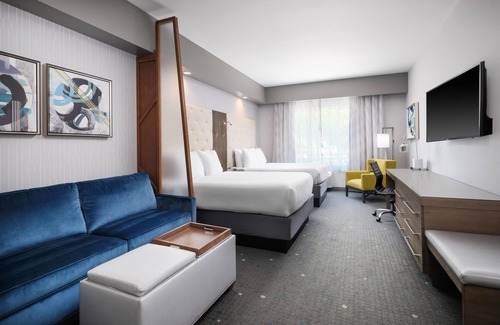 Vancouver Hotel | Best Western Premier Hotel at Fisher's Landing