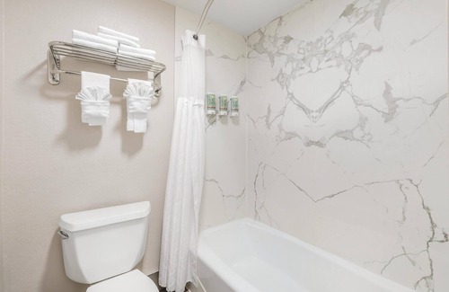 North Redondo Hotel | Best Western Redondo Beach Galleria Inn Hotel - Beach City LA