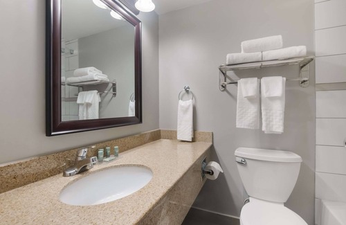 St. Catharines Hotel | Best Western St. Catharines Hotel & Conference Centre
