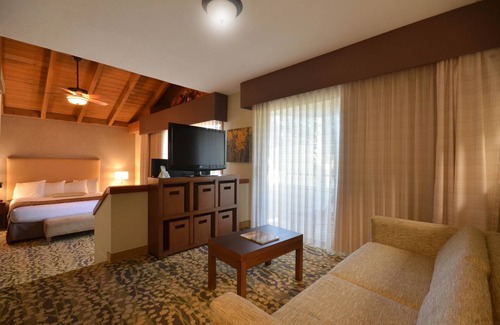 Pacific Grove Hotel | Best Western The Inn & Suites Pacific Grove