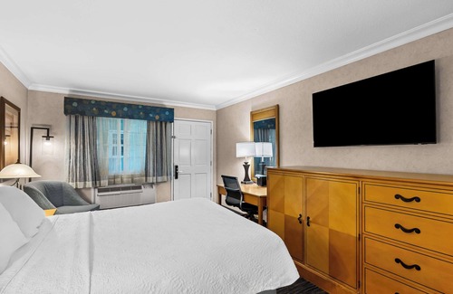 Davis Hotel | Best Western University Lodge