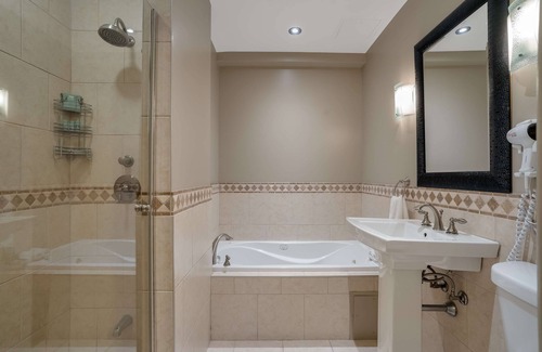 Downtown Montreal Hotel | Best Western Ville-Marie Montreal Hotel & Suites