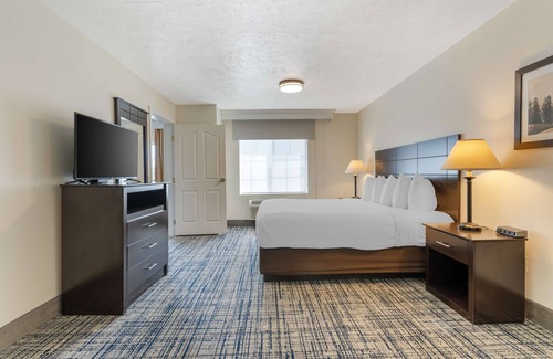 Visalia Hotel | Best Western Visalia Hotel