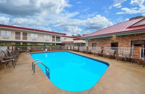 Hot Springs Hotel | Best Western Winners Circle