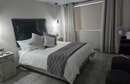 Port Elizabeth Villa | BestInn