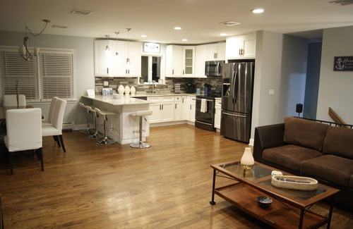 Lake Hopatcong House | BestOBothWorlds.2G@HandcraftedWoodTerrace.GameRoom
