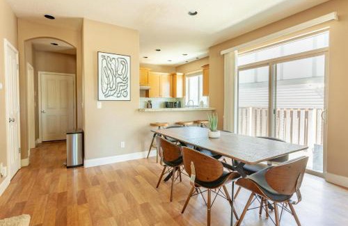 North Bethany Apartment | Bethany 2br w pool nr brewery garden golf PDX-12