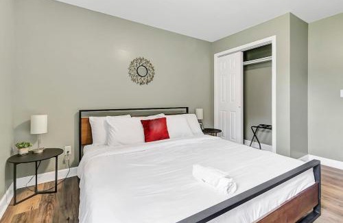 Huntsville House | Bethany B Huntsville Oasis