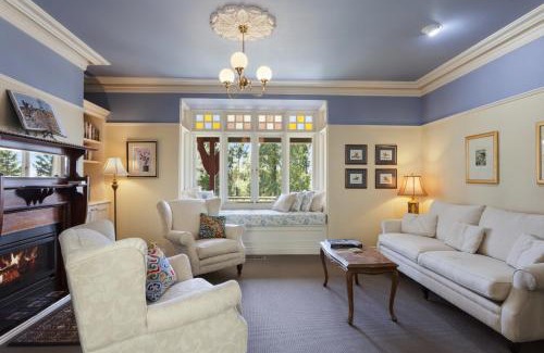 Leura Bed & Breakfast | Bethany Manor Bed & Breakfast
