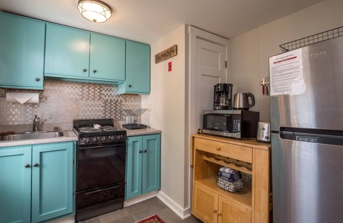 Bethel House | Bethel Village Carriage House | 1 Bed, 1 Bath
