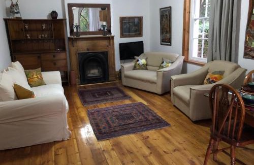 Nieu-Bethesda Bed & Breakfast | Bethesda Tower Accommodation