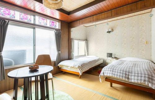 Higashikujo Kitakarasumacho House | Bettei Rin 別邸 凛